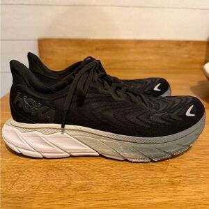 Hoka One Ahari 6 Women’s Running Athletic Shoe